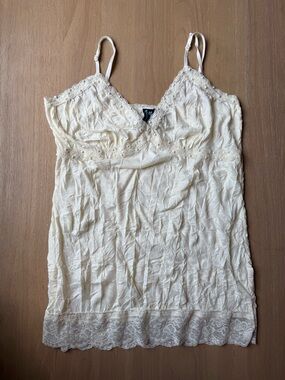 Y2K Weavers Cream Lace-Trim Crinkled Camisole with Adjustable Straps Size L